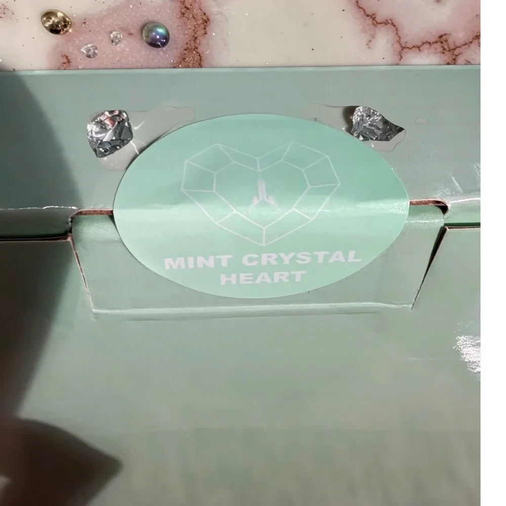 Jeffree Star Cosmetics - Mint Crystal Heart Hand Mirror - *NIB*